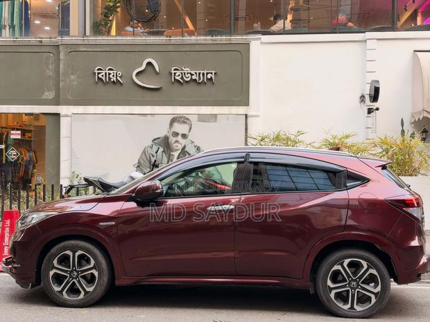 Honda Vezel 2014 Red
