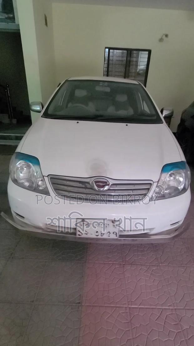 Toyota Corolla Sedan 2001 White
