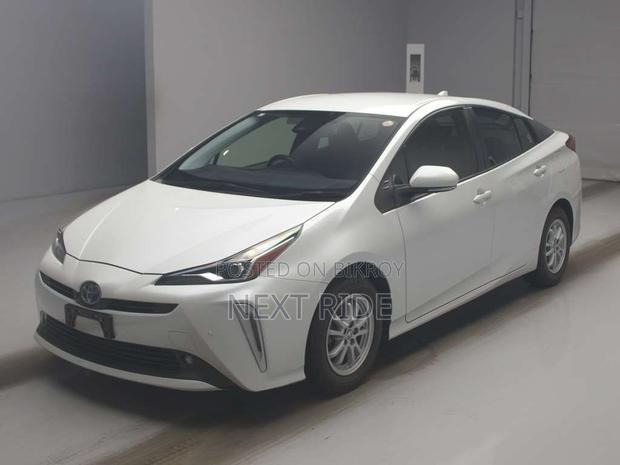 Toyota Prius 2021 Pearl