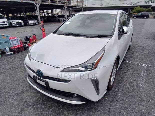 Toyota Prius 2021 Pearl