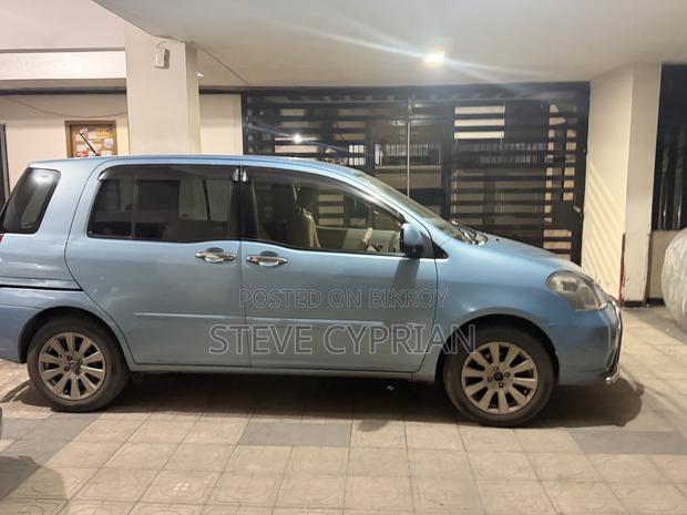 Toyota Raum 1.5 FWD 2004 Blue