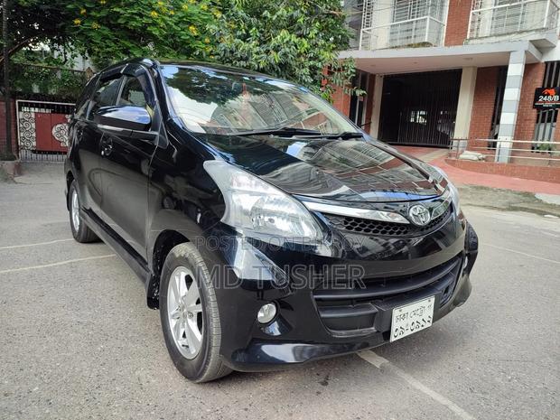 Toyota Avanza 2015 Black