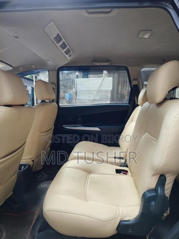 Toyota Avanza 2015 Black