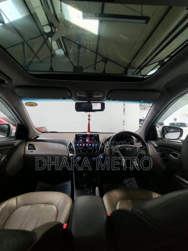 Hyundai Tucson 2012 Silver