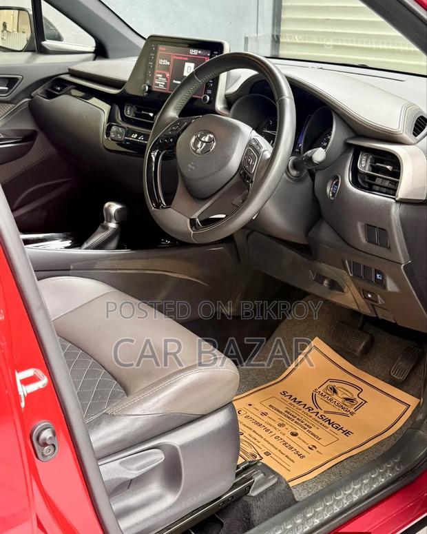 Toyota C-HR 2017 Red