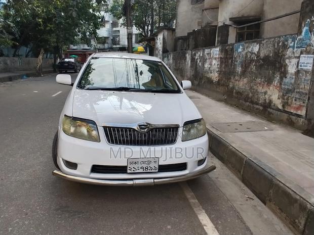 Toyota Corolla 2004 White