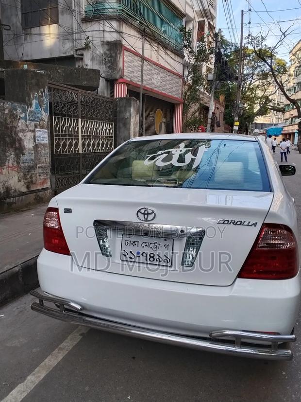 Toyota Corolla 2004 White
