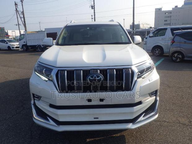 Toyota Land Cruiser Prado 2022 Pearl