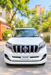 Toyota Land Cruiser 4.0 V6 DLX 2015 Pearl for sale