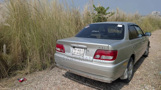Toyota Carina 1.5 FWD Sedan 2000 Silver