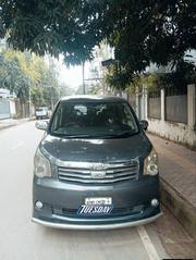 Toyota Noah 2.0 143hp FWD (8 Seater) 2011 Black for sale