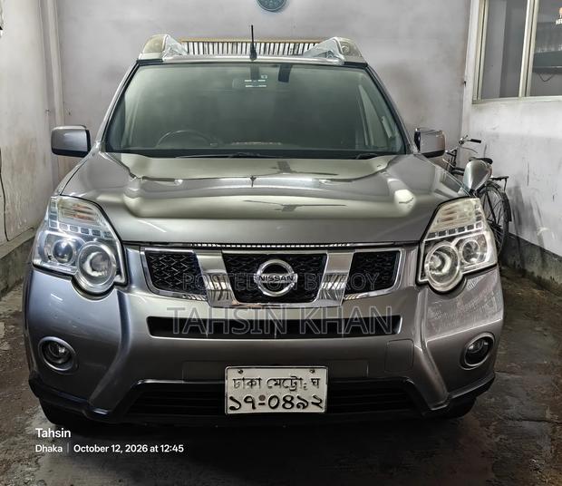 Nissan X-Trail 2011 Gray