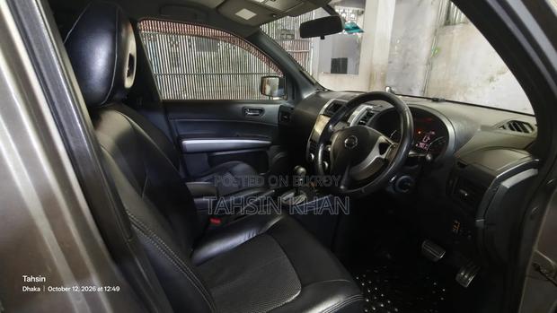 Nissan X-Trail 2011 Gray