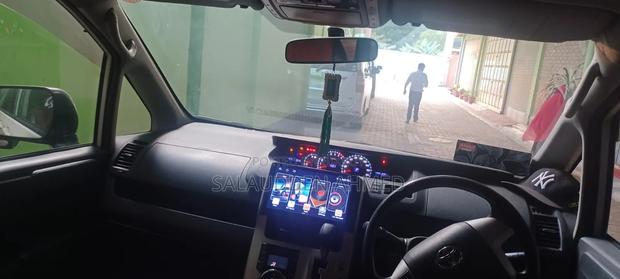 Toyota Noah 2009 White