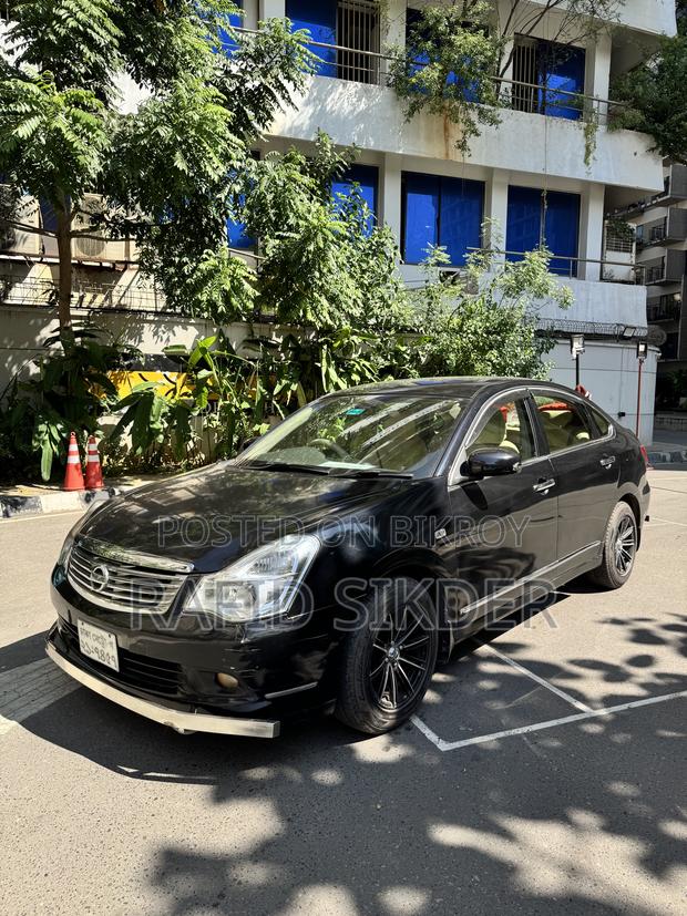 Nissan Bluebird 2008 Black