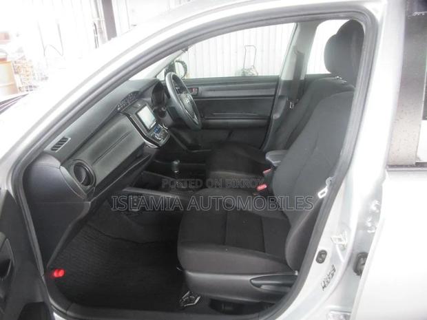 Toyota Axio 2021 Silver