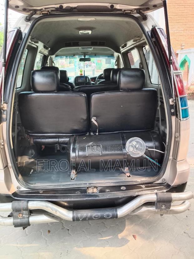 Toyota Noah 2001 White