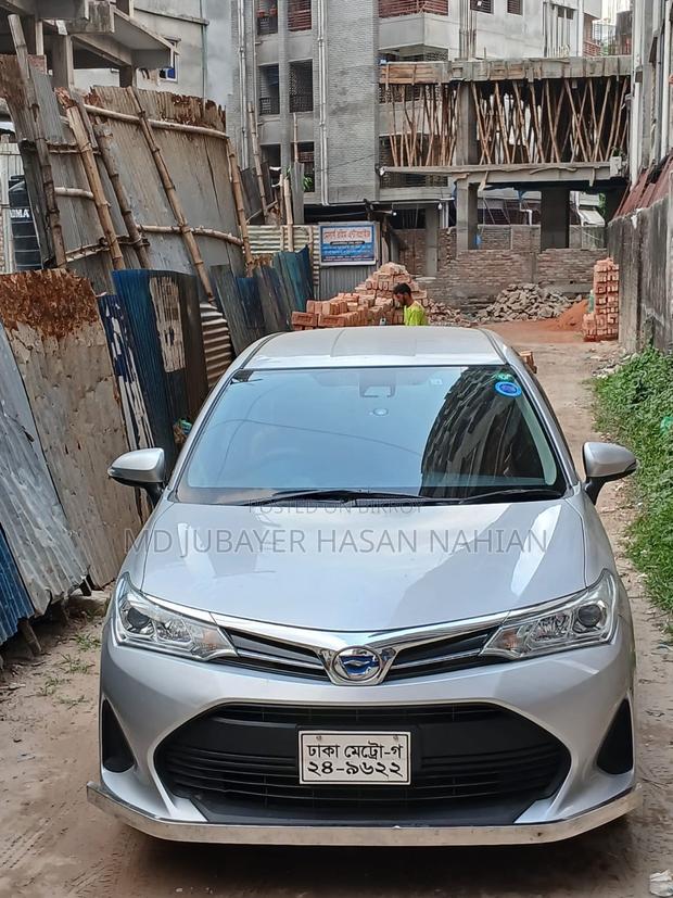 Toyota Corolla Fielder 1.5 Hybrid FWD 2020 Silver