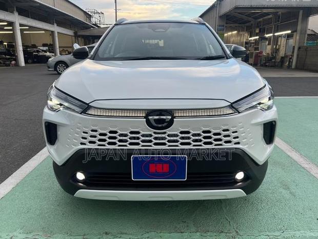 Toyota Corolla Cross 2025 Pearl