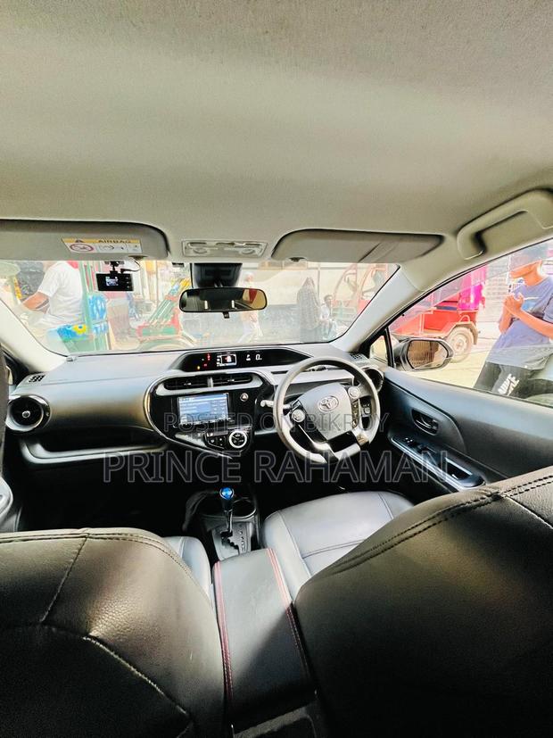 Toyota Aqua 2020 Silver