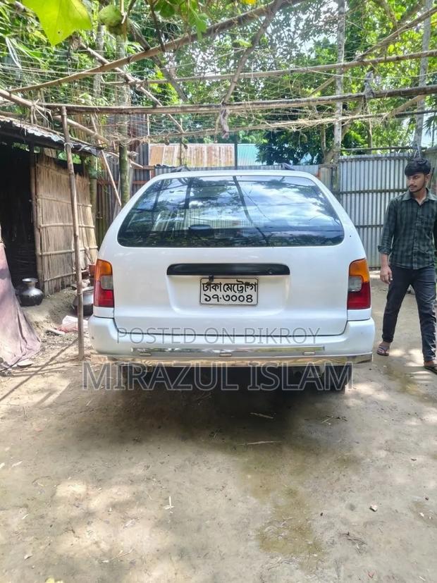 Toyota Corolla 2004 White