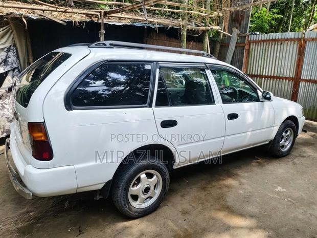 Toyota Corolla 2004 White