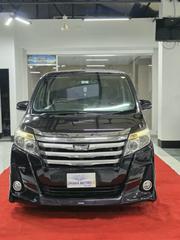 Toyota Noah 2014 Purple for sale