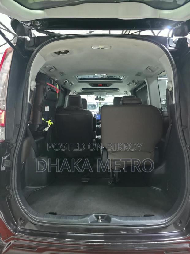 Toyota Noah 2014 Purple