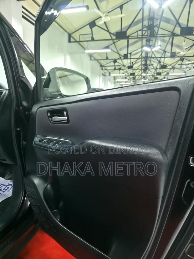Toyota Noah 2014 Purple