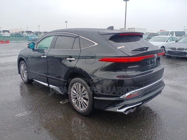 Toyota Harrier 2023 Black