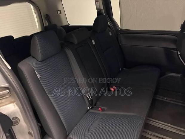 Toyota Noah 2.0 FWD (8 Seater) 2021 Silver