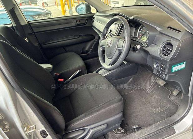Toyota Axio 2021 Silver