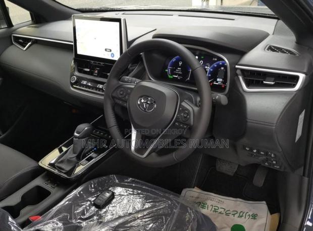 New Toyota Corolla Cross 2026 Gray