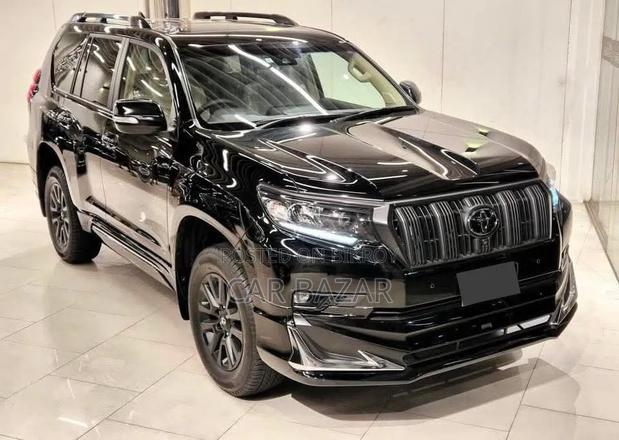 Toyota Land Cruiser Prado 2.7 2022 Black