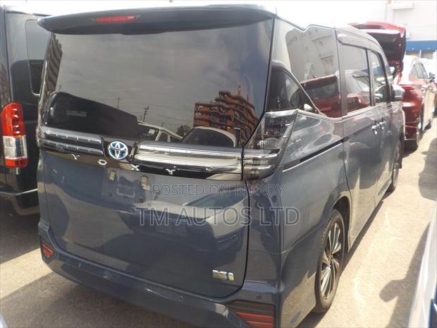 Toyota Voxy Hybrid S-Z 2WD 7-Seater 2022 Gray
