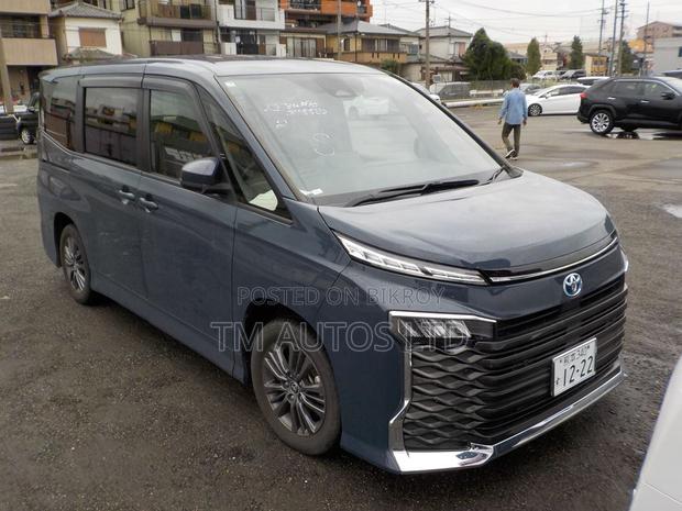 Toyota Voxy S-G 2WD 7-Seater 2023 Gray
