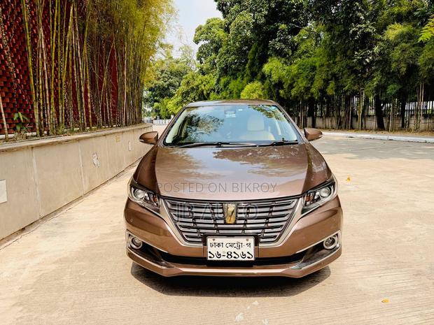 Toyota Premio 2019