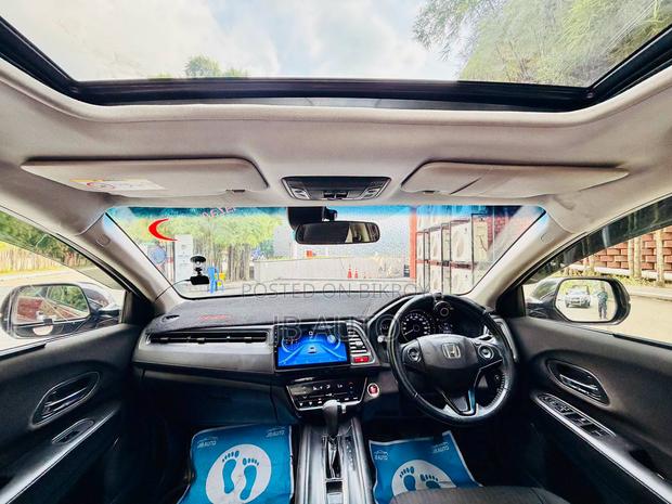 Honda Vezel 2015 Red