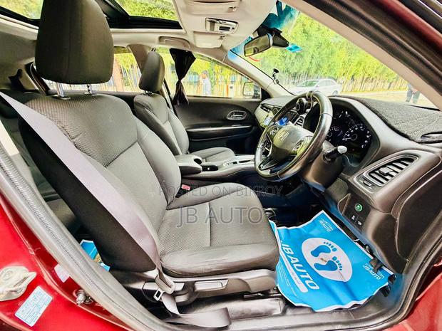 Honda Vezel 2015 Red
