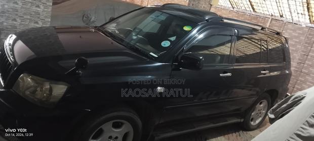 Toyota Kluger 2004 Black