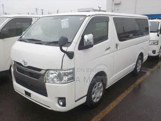 Toyota Grand HiAce 2001 Pearl