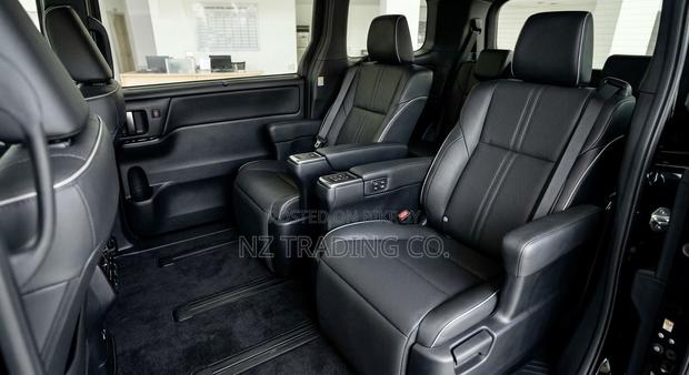 New Toyota Noah 2023 Black
