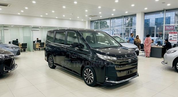 New Toyota Noah 2023 Black