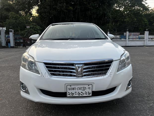 Toyota Premio 2012 Pearl