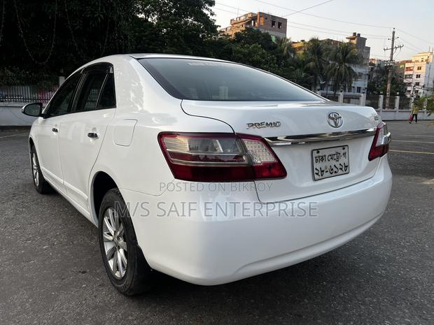 Toyota Premio 2012 Pearl