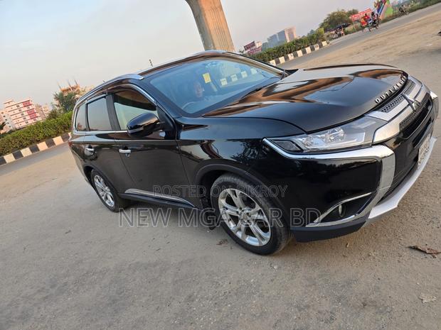 Mitsubishi Outlander 2013 Black