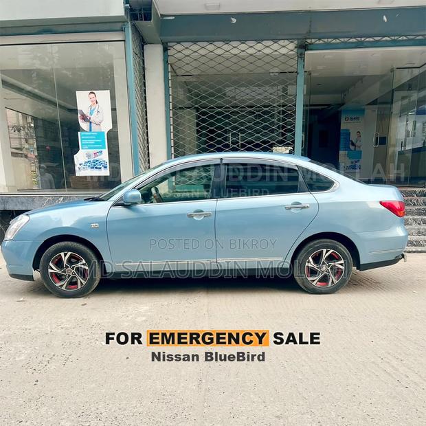 Nissan Bluebird 2008 Blue