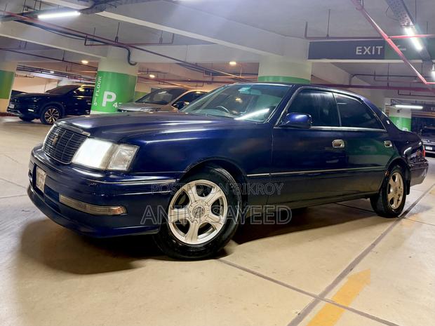 Toyota Crown 1997 Blue