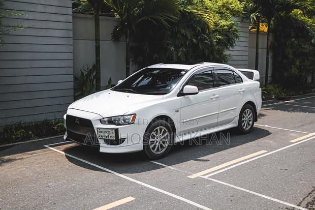 Mitsubishi Lancer 2010 Pearl