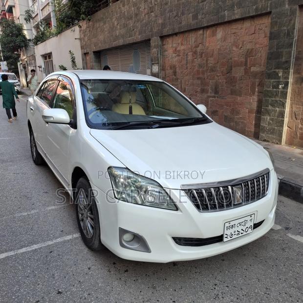 Toyota Premio 2012 Pearl